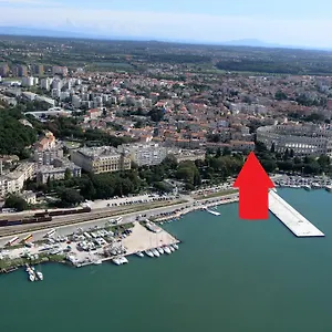 Apartman Arena, Pula